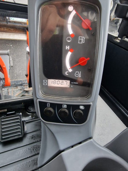 Miniexcavadora Kubota KX019-4 de 1,85 t usada 2019 con 1803 h sistema hidráulico auxiliar