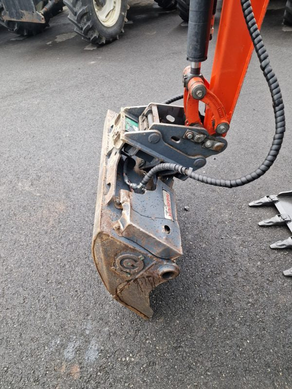 Miniexcavadora Kubota KX019-4 de 1,85 t usada 2019 con 1803 h sistema hidráulico auxiliar