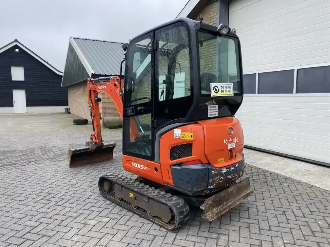 Kubota KX019-4 (2012) – Miniexcavadora 1,8T – 8 386 h – 3 Cucharas – Lista para usar
