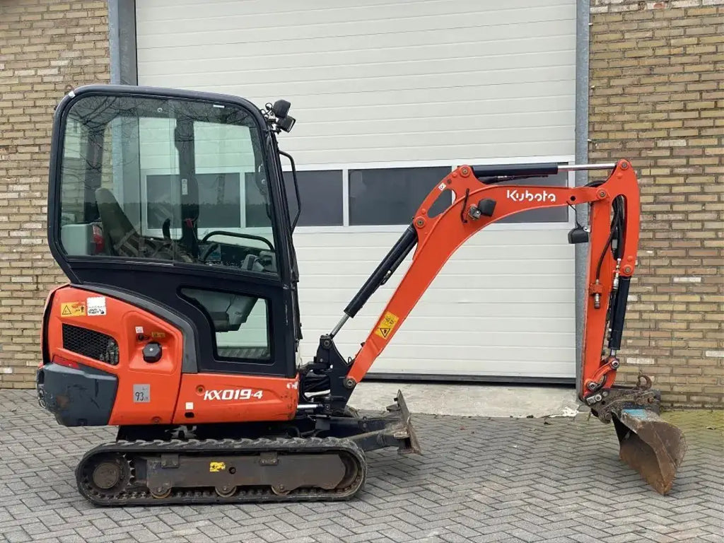 Kubota KX019-4 (2012) – Miniexcavadora 1,8T – 8 386 h – 3 Cucharas – Lista para usar