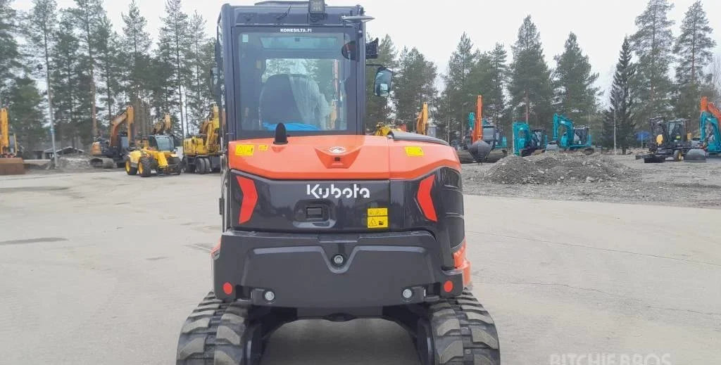 Miniexcavadora Kubota KX060-5 de 5,7 t con tiltrotator de ocasión 2022 casi nueva de 5 h