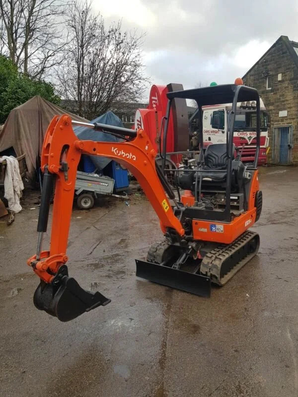 Miniexcavadora Kubota KX36-3 de 1,5 t, usada, año 2009, 2400 h, con 3 cucharones a elegir