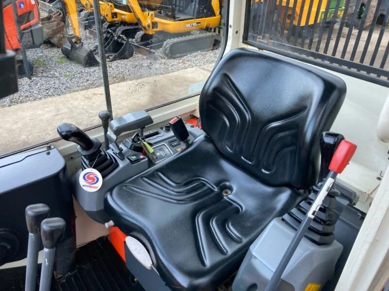 Miniexcavadora Kubota KX36-3 de 1,6 t, usada, año 2005, 2543 h, con 3 cucharones a elegir
