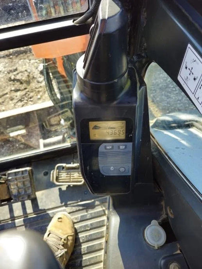 Miniexcavadora Kubota KX71-3 de 2,8 t usada de 2012 con 3480 h y enganche rápido hidráulico