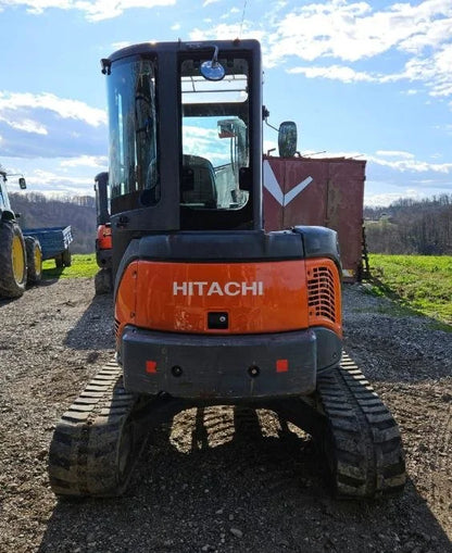 Miniexcavadora Kubota KX71-3 de 2,8 t usada de 2012 con 3480 h y enganche rápido hidráulico