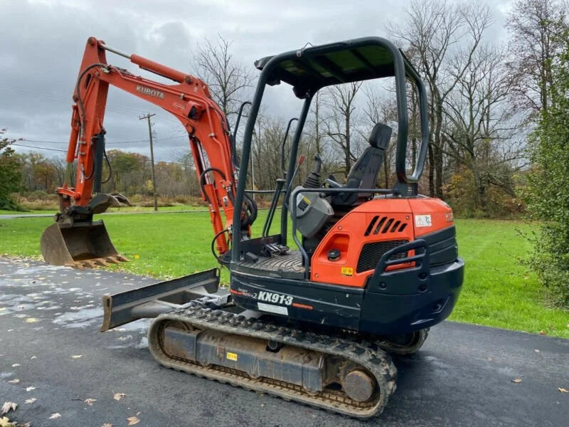 Miniexcavadora Kubota KX91-3 Super Series 2,7 t usada 2012 de 3 065 h con 3 cucharones