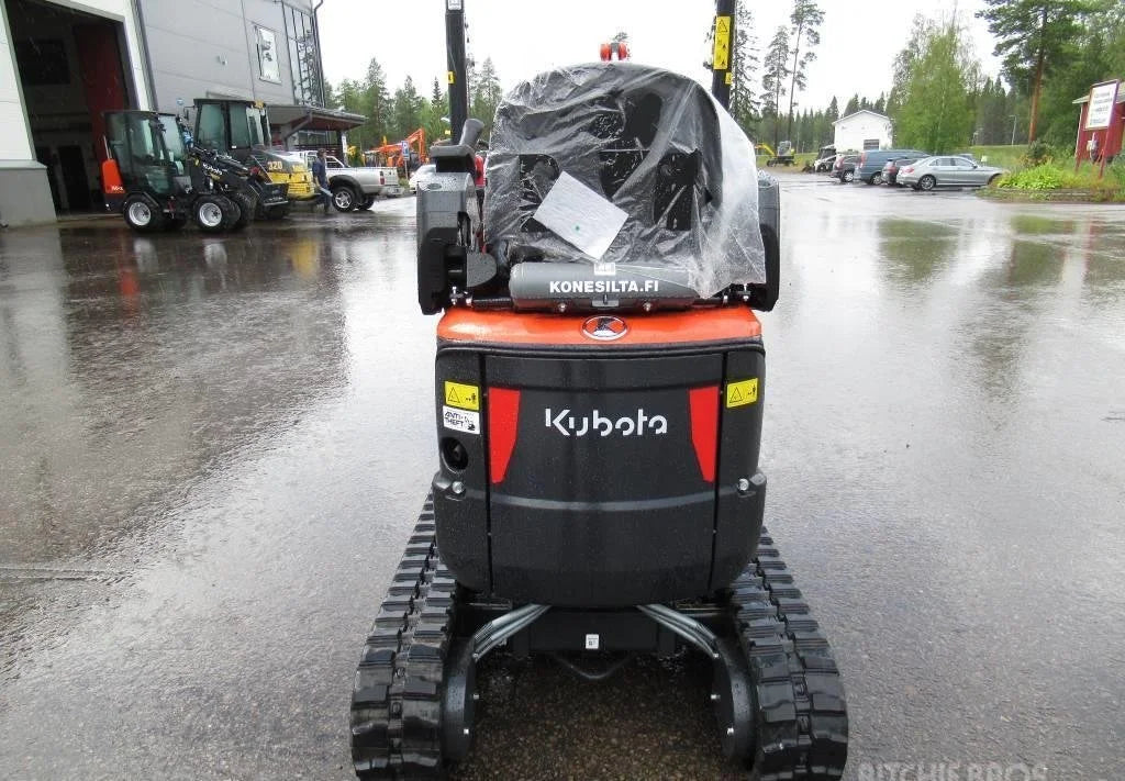 Miniexcavadora Kubota U10-5 de 1,1 t usada 2022 casi nueva de 10 h con 3 cucharas