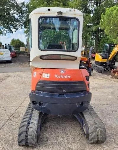 Miniexcavadora Kubota U25-3 de giro cero, 2,7 t, usada, año 2010, 3588 h, 24,8 kW