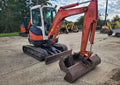 Miniexcavadora Kubota U25-3 de giro cero, 2,7 t, usada, año 2010, 3588 h, 24,8 kW