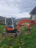Miniexcavadora Kubota U25-3 de 2,5 t usada 2003 cabina cerrada de 3050 h con 3 cucharones