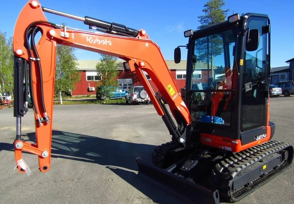 Miniexcavadora Kubota U27-4 de 2,66 t usada 2023 casi nueva de 1 h con 3 cucharones