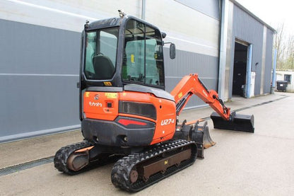 Miniexcavadora compacta Kubota U27-4 de 2,56 t, usada, año 2015, 1260 h, con cuchara de 50 cm