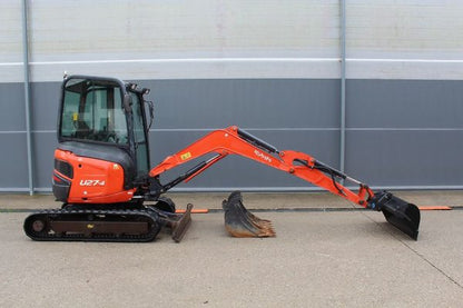 Miniexcavadora compacta Kubota U27-4 de 2,56 t, usada, año 2015, 1260 h, con cuchara de 50 cm
