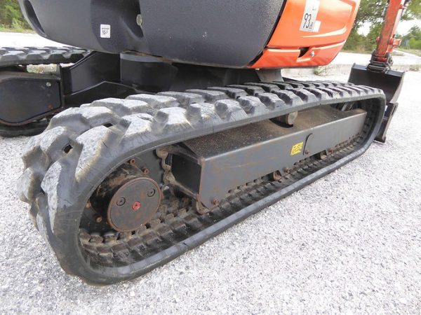 Miniexcavadora compacta Kubota U27-4 de 2,5 t, usada, año 2016, con solo 783 h y 3 cucharones