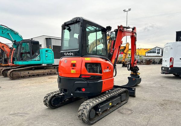 Miniexcavadora compacta Kubota U50-5 de 5 t usada 2021 con 741 h de radio de giro cero