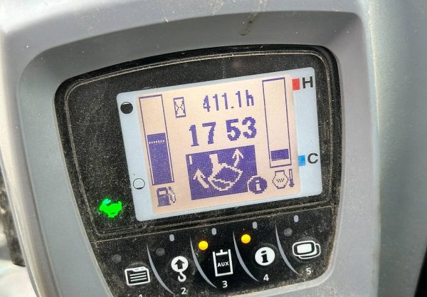 Miniexcavadora compacta Kubota U50-5 de 5 t usada 2021 con 741 h de radio de giro cero