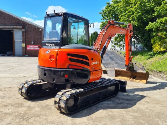 Kubota U48-4 (2011) – Mini Excavadora 5T – 3765 h – Revisada