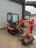 Miniexcavadora Kubota U17-3 de 1,6 t sin voladizo, usada, año 2015, 2090 horas, con 3 cucharones