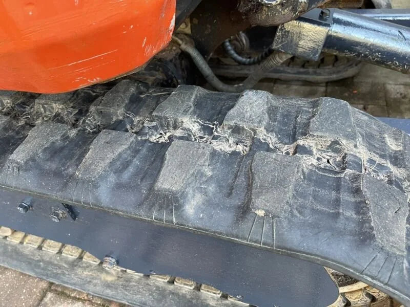 Miniexcavadora Kubota U17-3 de 1,6 t sin voladizo, usada, año 2015, 2090 horas, con 3 cucharones