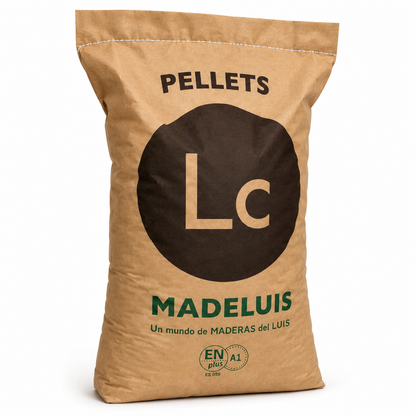 Palet de pellets Madeluis Pellet envase eco en sacos de 15 kg para calefacción