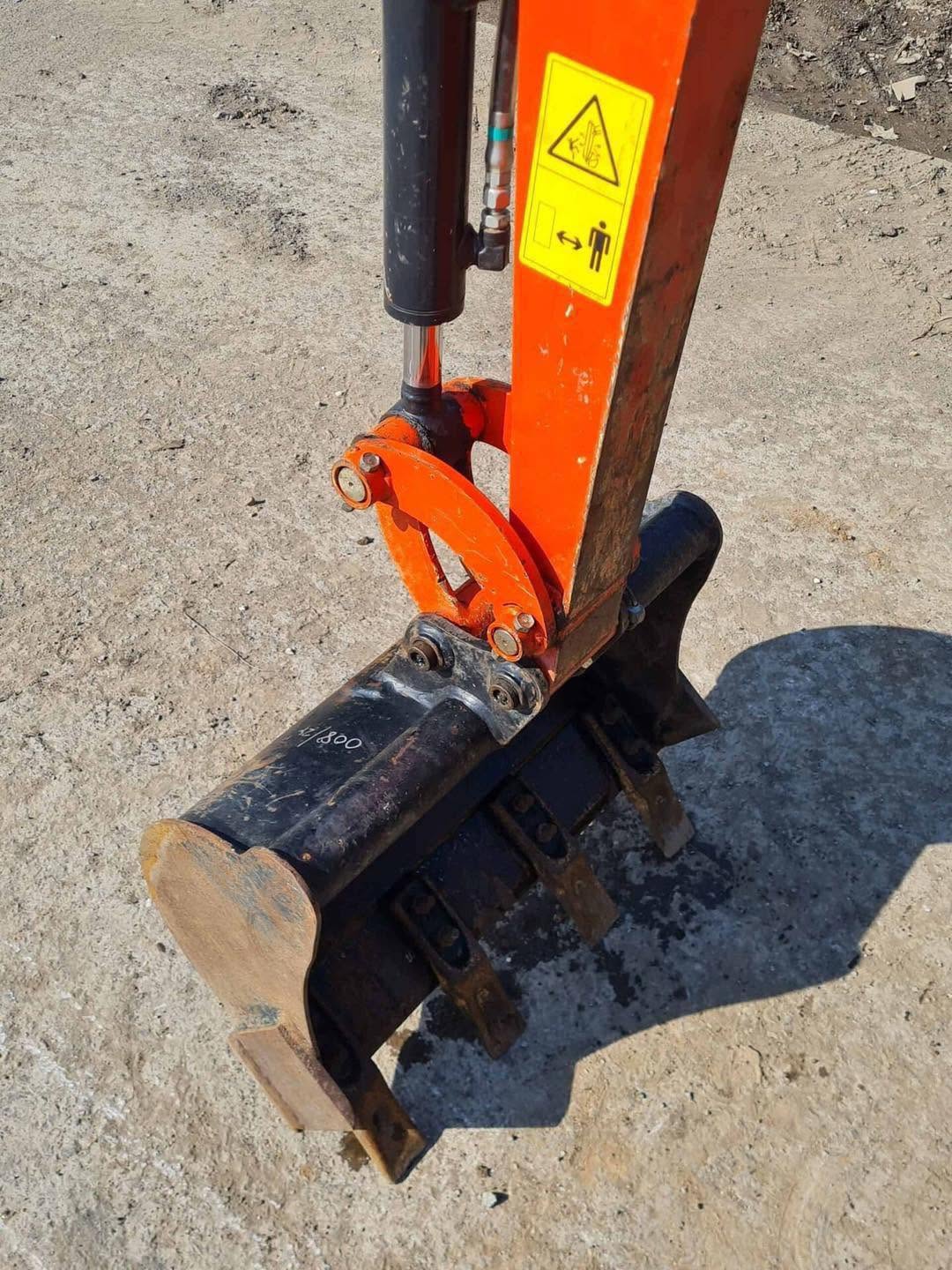 Miniexcavadora compacta Kubota U10-5 de 1,2 t usada 2022 con 249 h chasis extensible