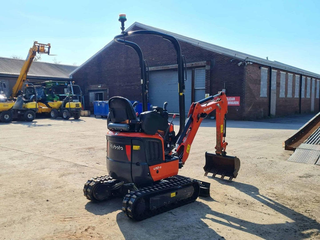 Miniexcavadora compacta Kubota U10-5 de 1,2 t usada 2022 con 249 h chasis extensible