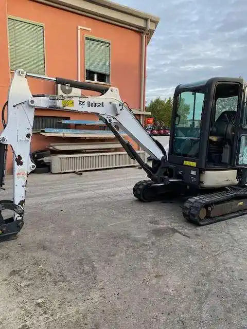 Bobcat E35 (2014) – Mini Excavadora 3,5 Toneladas – 678 Horas