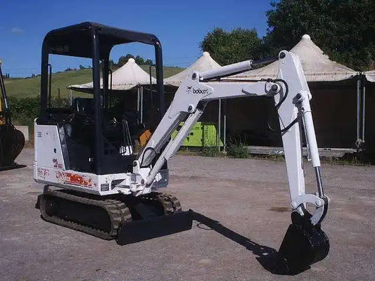 Bobcat E35 (2014) – Mini Excavadora 3,5 Toneladas – 678 Horas