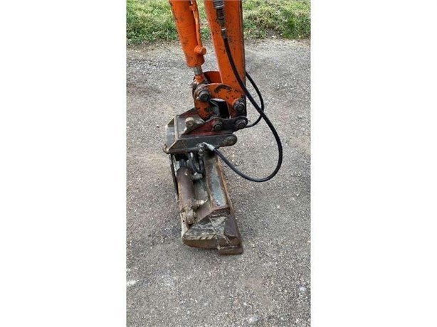 IHI 15NX (2004) – Mini Excavadora 1,5T con 3 Cucharas – 6 088 h – Compacta y Fiable