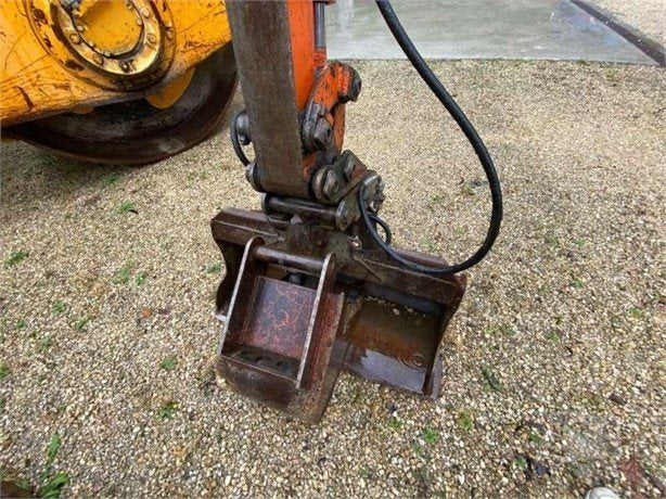IHI 15NX (2004) – Mini Excavadora 1,5T con 3 Cucharas – 6 088 h – Compacta y Fiable