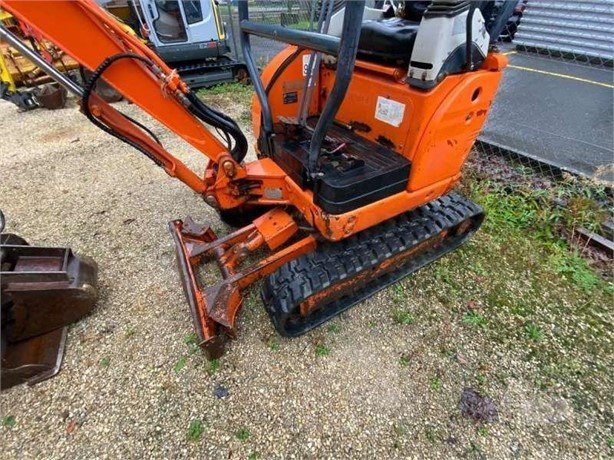 IHI 15NX (2004) – Mini Excavadora 1,5T con 3 Cucharas – 6 088 h – Compacta y Fiable