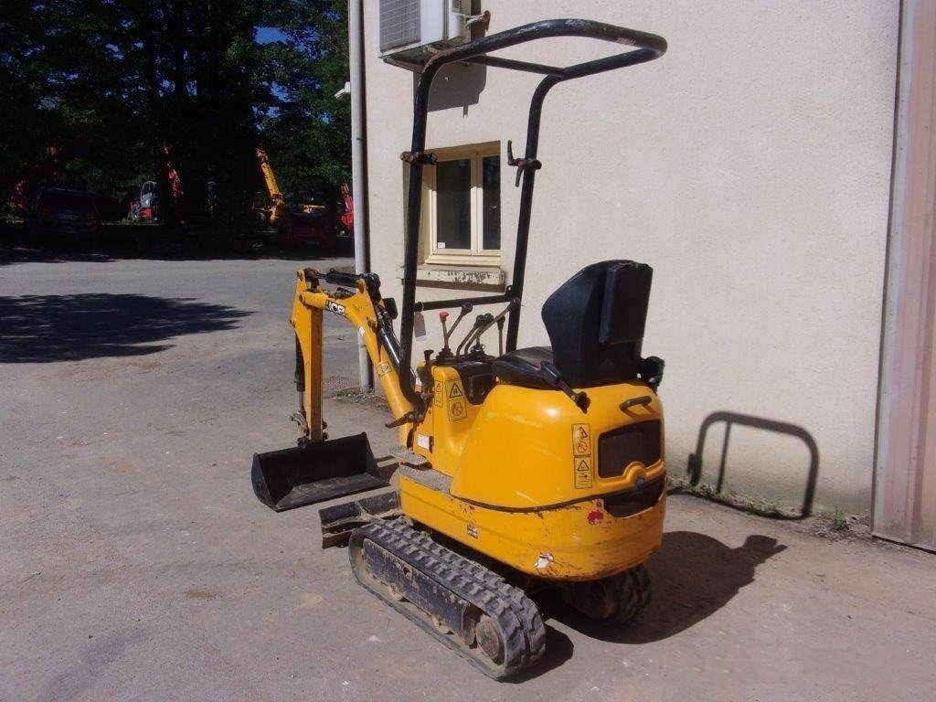 JCB 8008 (2017) – Mini Excavadora 900 kg – 2 104 h – Ultra-Compacta