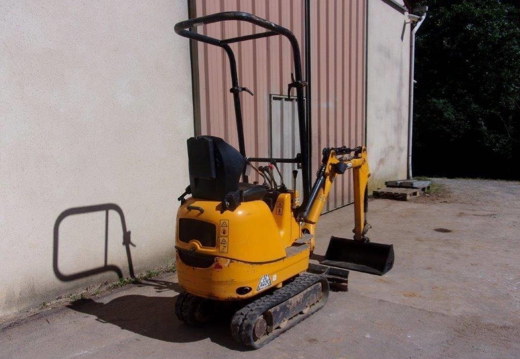 JCB 8008 (2017) – Mini Excavadora 900 kg – 2 104 h – Ultra-Compacta