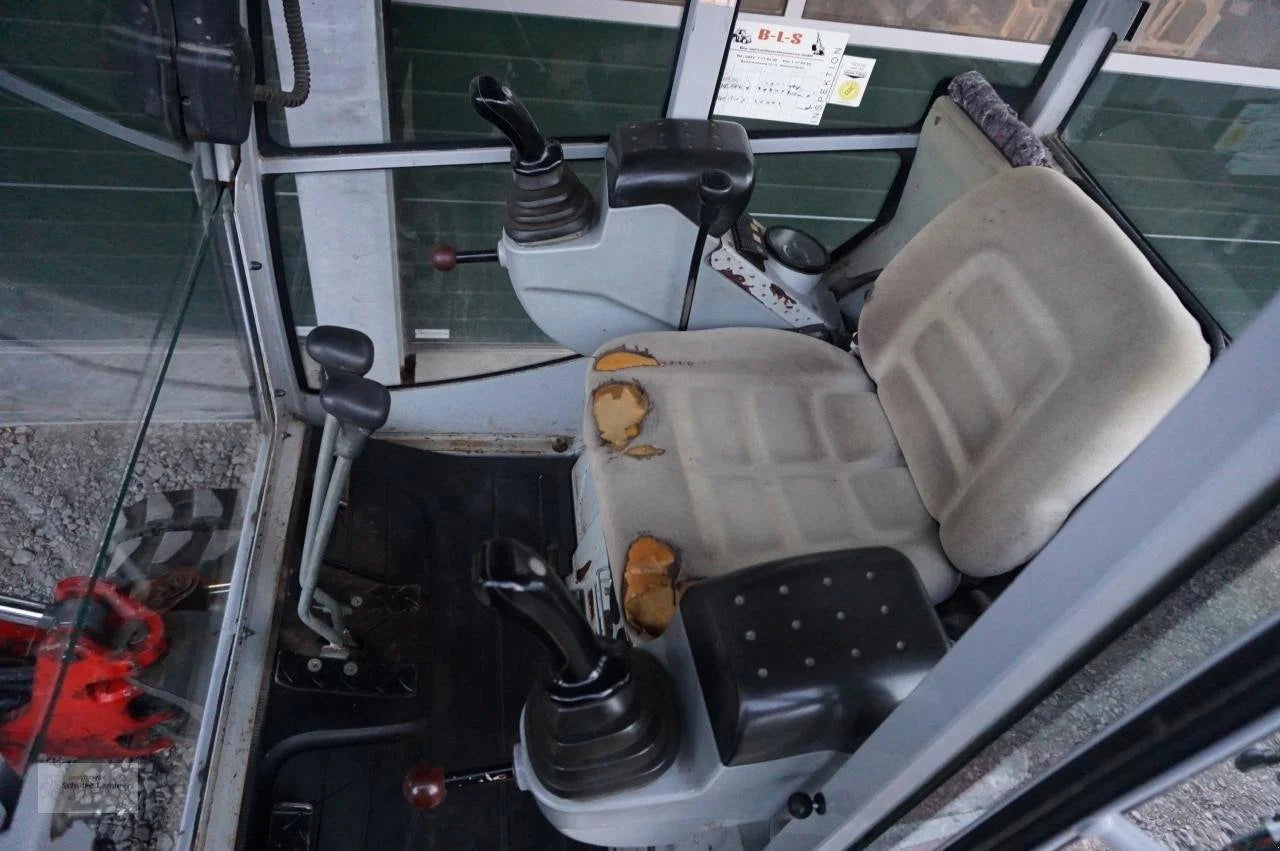 Neuson 1404 Miniexcavadora 1,4 t de ocasión 2008 de 3 620 h motor Yanmar con 3 cucharas
