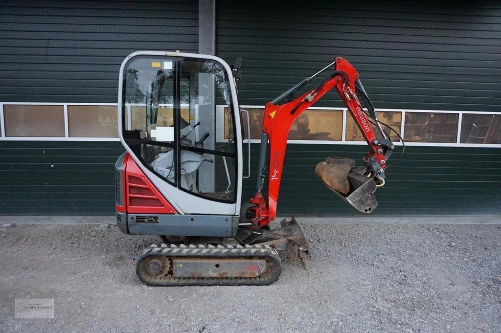 Neuson 1404 Miniexcavadora 1,4 t de ocasión 2008 de 3 620 h motor Yanmar con 3 cucharas
