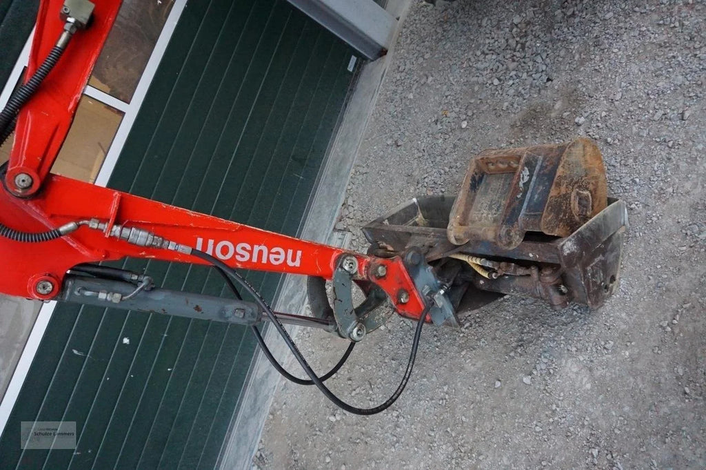 Neuson 1404 Miniexcavadora 1,4 t de ocasión 2008 de 3 620 h motor Yanmar con 3 cucharas