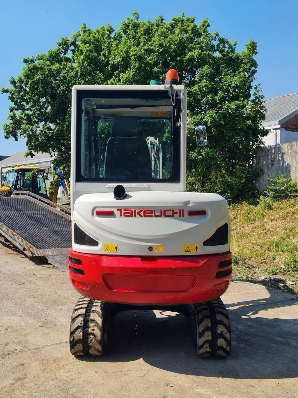 Miniexcavadora Takeuchi TB230 de 2,8 t de ocasión 2016 con 1769 h y enganche rápido