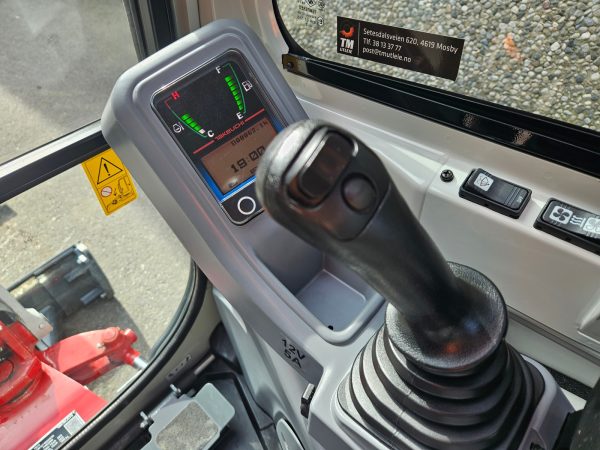 Miniexcavadora Takeuchi TB216 de 1,86 t, usada, año 2022, 65 h, con remolque Ifor Williams