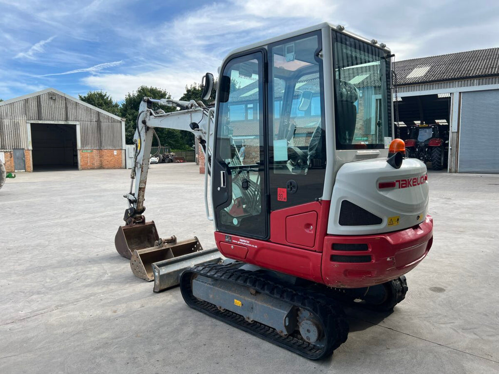 Takeuchi TB230 2020 – Miniexcavadora 2,9T con 2.049h, Motor Yanmar 18,2 kW