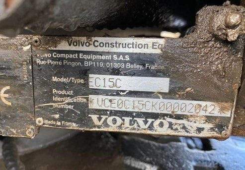 Volvo EC15C (2013) – Mini excavadora 1,54T – 3240h – Revisada y lista para usar