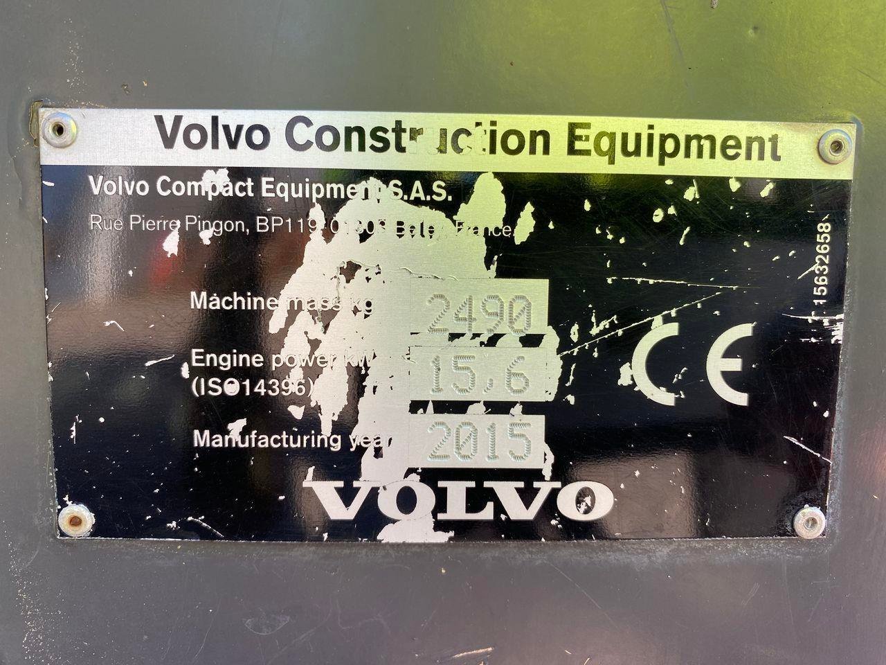 Volvo ECR25 (2015) – Miniexcavadora compacta de ocasión 2,5T, revisada