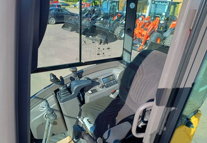 Miniexcavadora Volvo ECR25D de 2,5 t usada 2016 con 1100 h con tiltrotator Engcon