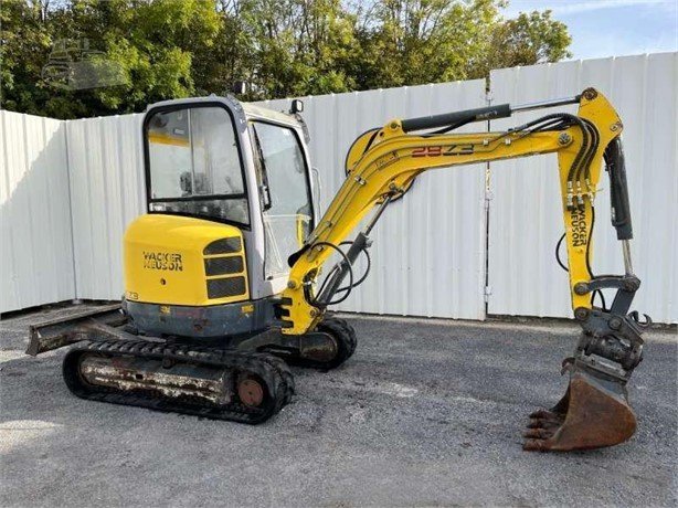 Wacker Neuson de ocasión 28Z3 RD (2011) – Miniexcavadora 2,58T – Revisada – 3 Cucharas