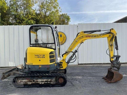 Wacker Neuson de ocasión 28Z3 RD (2011) – Miniexcavadora 2,58T – Revisada – 3 Cucharas