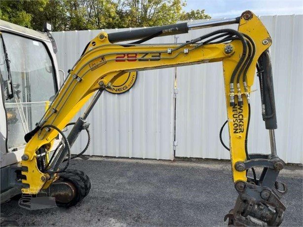 Wacker Neuson de ocasión 28Z3 RD (2011) – Miniexcavadora 2,58T – Revisada – 3 Cucharas