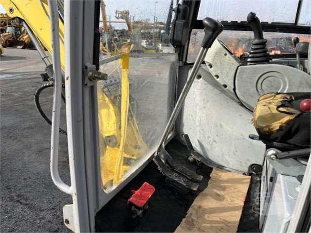 Wacker Neuson de ocasión 28Z3 RD (2011) – Miniexcavadora 2,58T – Revisada – 3 Cucharas