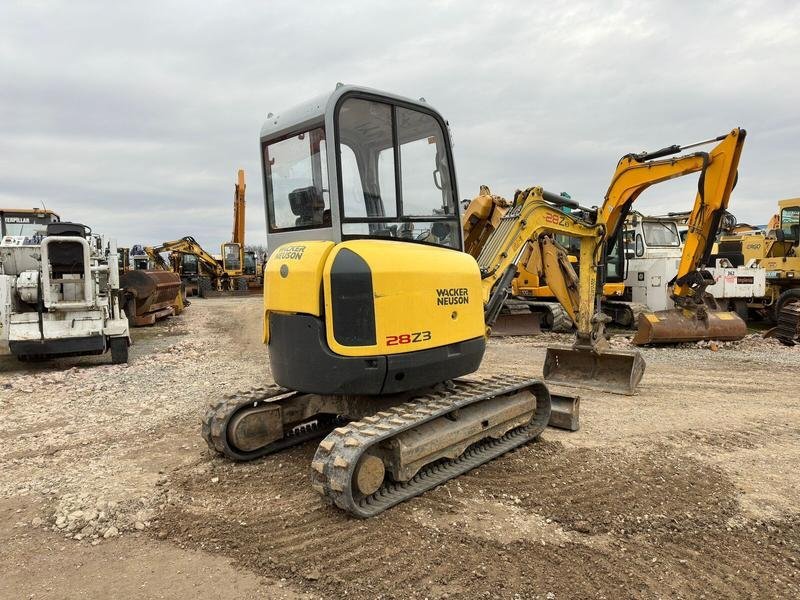 Miniexcavadora de ocasión Wacker Neuson 28Z3 RD (2009) – 2,67T – 3 200 h