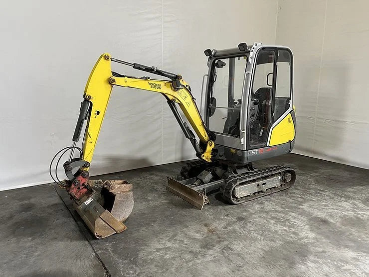 Wacker Neuson ET18 Miniexcavadora 2,1 t usada 2017 Powertilt VDS con 3 cucharas
