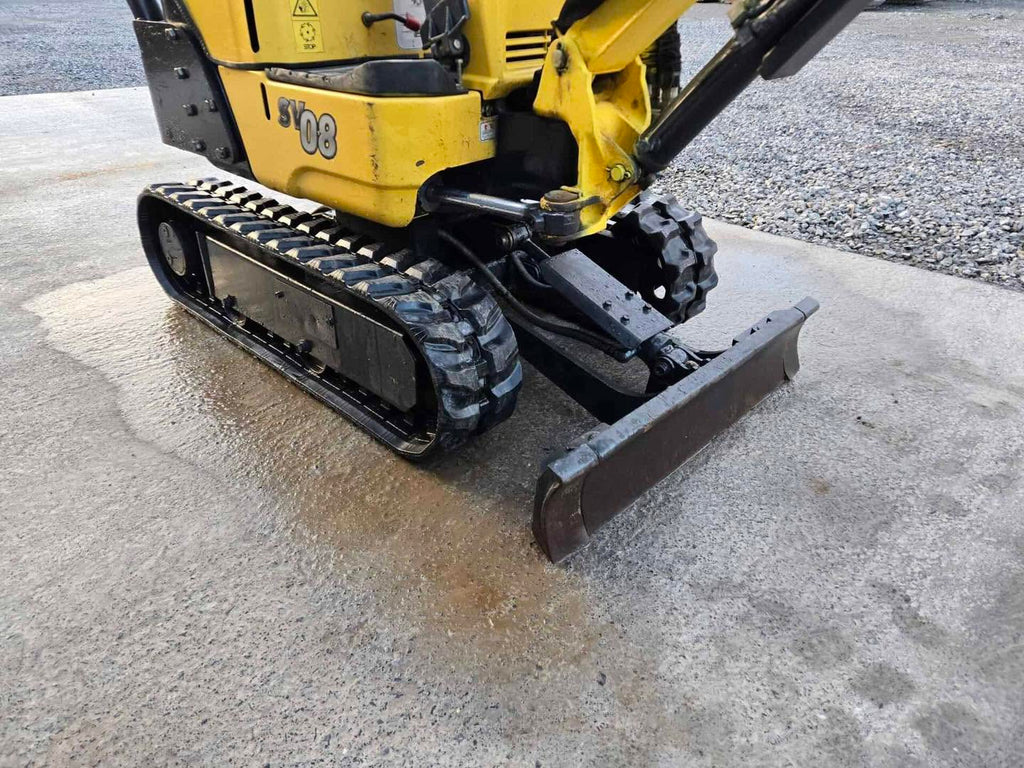 Miniexcavadora compacta Yanmar SV08 de 1 t usada 2020 con 1238 h chasis extensible