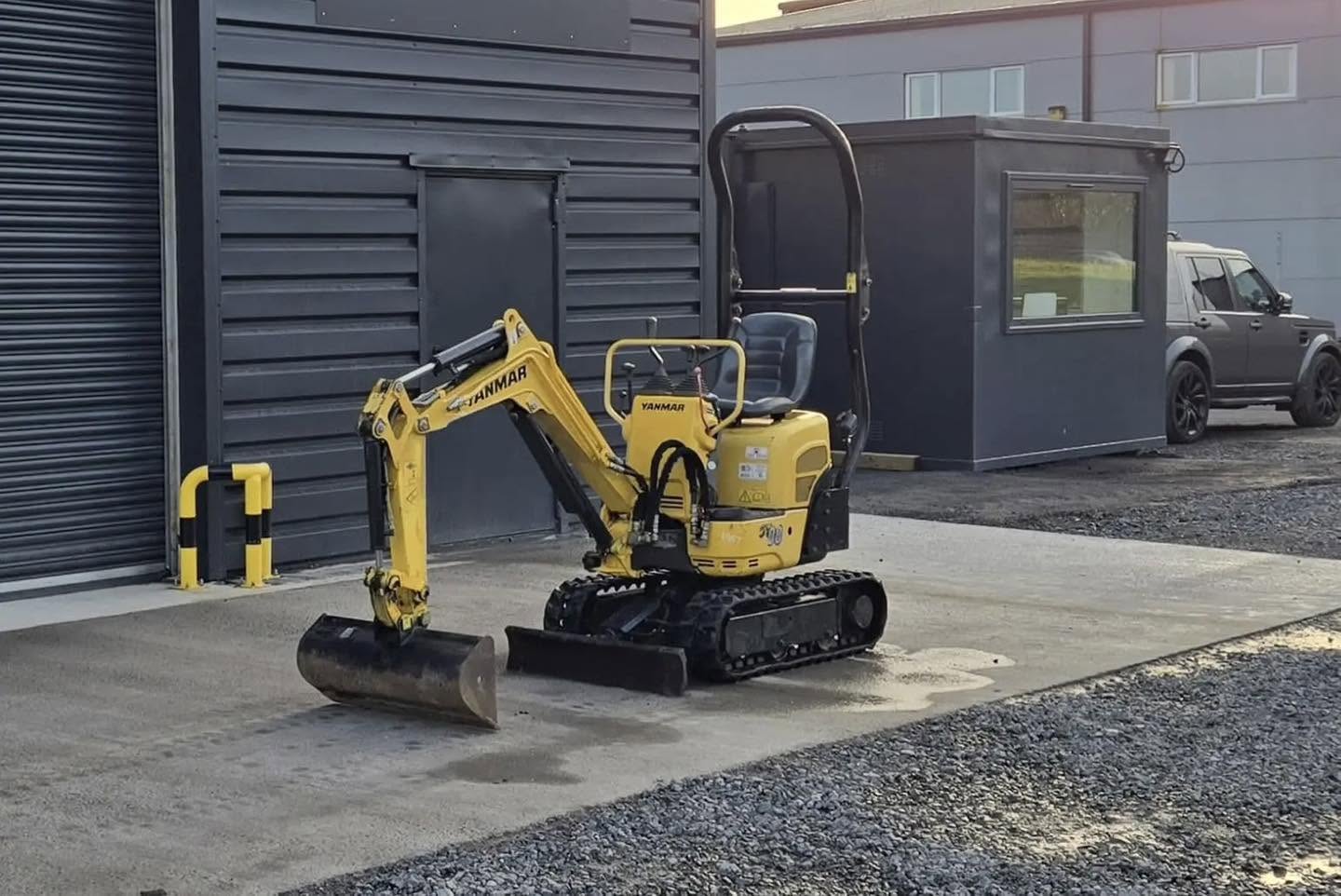 Miniexcavadora compacta Yanmar SV08 de 1 t usada 2020 con 1238 h chasis extensible